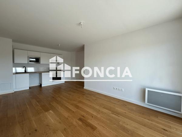 Location Appartement 3 pièces 62.3 m² - RUE DE LONDRES Lens 62300