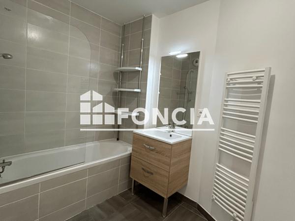 Location Appartement 3 pièces 62.3 m² - RUE DE LONDRES Lens 62300