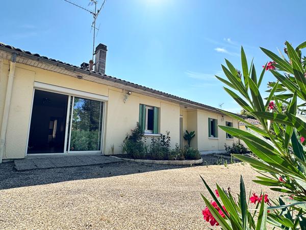 16400 PUYMOYEN Maison de plain pied 131 m2 avec 1600m2 de jardin à Puymoyen