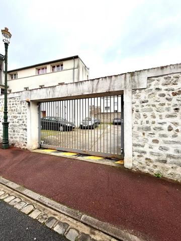 Vente Immeuble 553 m2 à Étampes