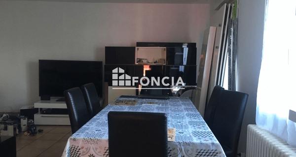 Location Maison 4 pièces 147.99 m² - Violès 84150