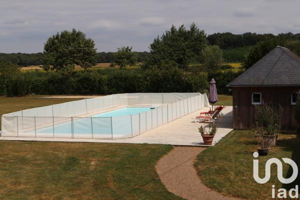 Demeure 15 pièces de 500 m² à Tours (37000)