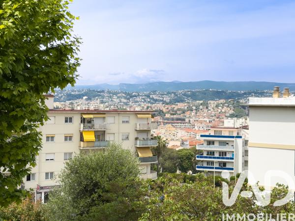 Appartement à vendre 4 pièces 68 m² Nice