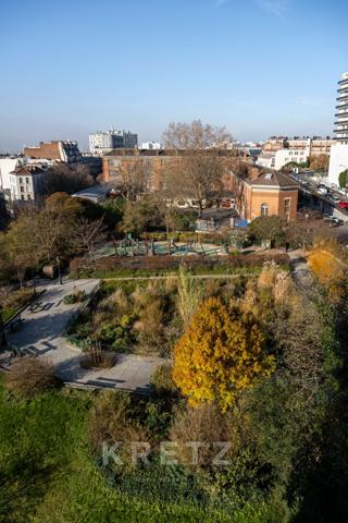 Appartement Haussmannien entièrement rénové avec balcon
