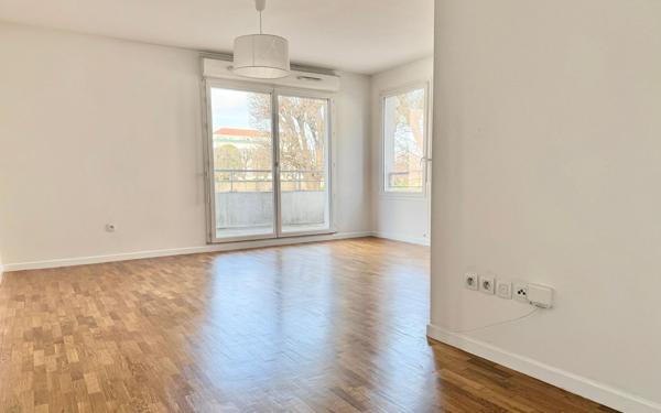 Appartement à vendre    3 pièces • 65,50 m2 Morangis
