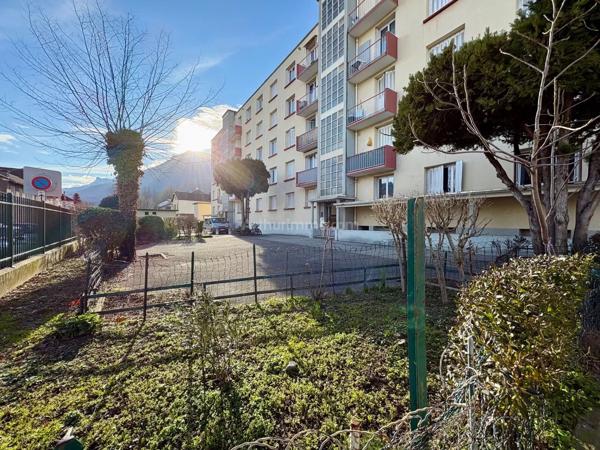Vente                                                      Appartement
                        
                     2 pièces                      38 m2                     à Fontaine