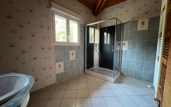 Maison à vendre    5 pièces • 213 m2 Limoges