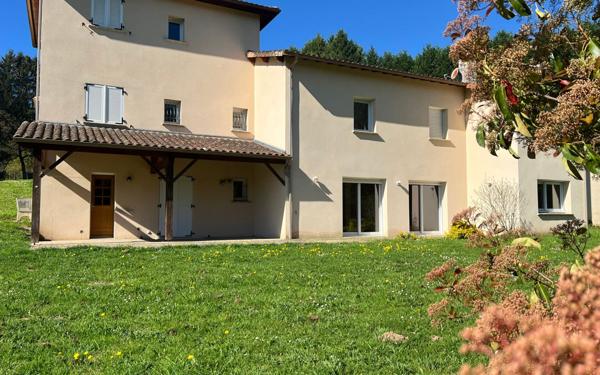 Maison à vendre    5 pièces • 213 m2 Limoges