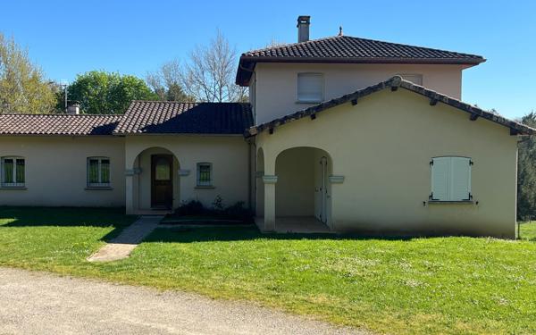 Maison à vendre    5 pièces • 213 m2 Limoges