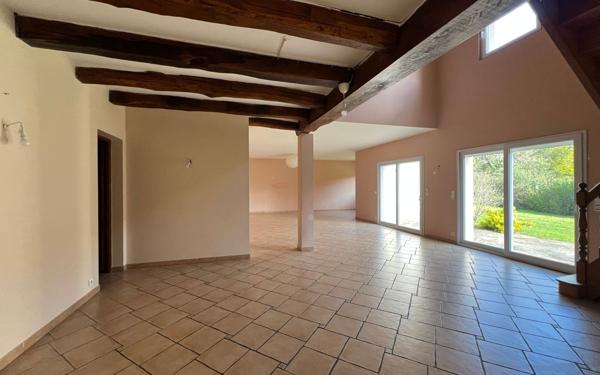 Maison à vendre    5 pièces • 213 m2 Limoges