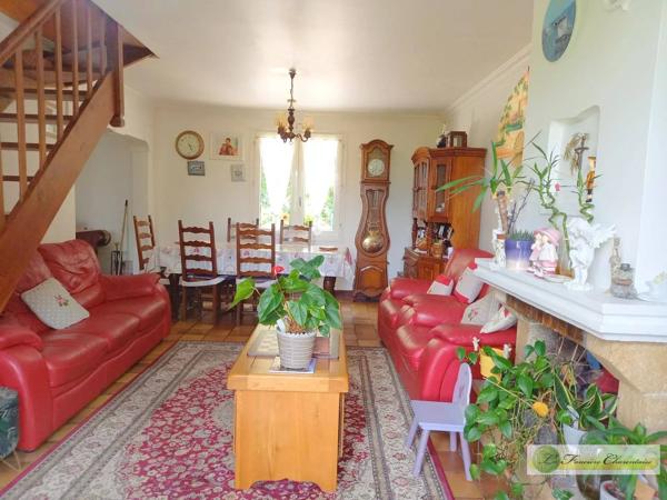Vente immobilière : Maison à Aigre  6 pièces 180 m² 199 500 €- FONCIERE CHARENTAISE AIGRE.