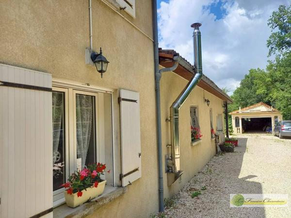 Vente immobilière : Maison à Aigre  6 pièces 180 m² 199 500 €- FONCIERE CHARENTAISE AIGRE.