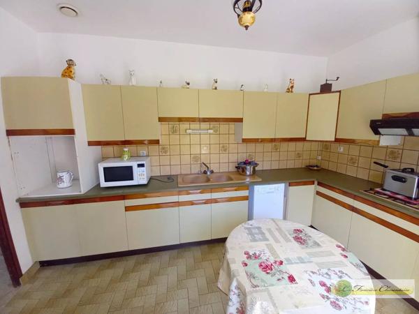 Vente immobilière : Maison à Aigre  6 pièces 180 m² 199 500 €- FONCIERE CHARENTAISE AIGRE.