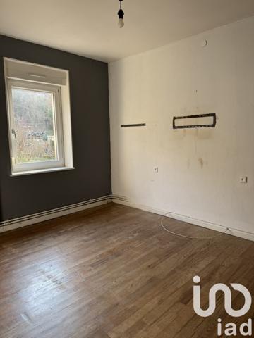 Maison traditionnelle 9 pièces de 140 m² à Moyeuvre-Grande (57250)