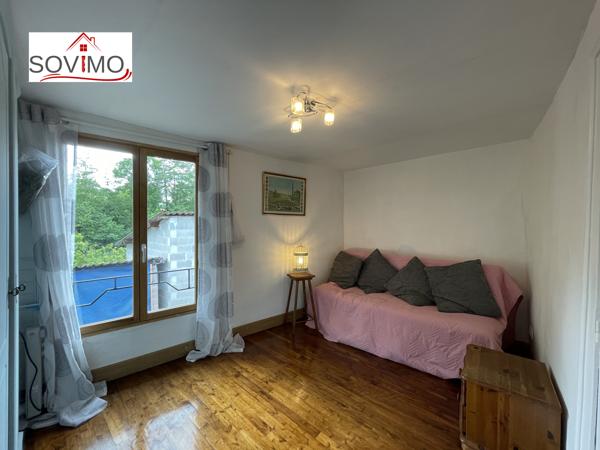 CHARMANT PIED À TERRE RÉNOVÉE ET MEUBLÉE AVEC DÉPENDANCES ET JARDINS