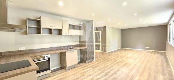 ANGOULEME - JARDIN VERT - APPARTEMENT EN RDC DE 98,22 m² AVEC EMPLACEMENT PARKING, CAVE ET ACCES PARC ET PISCINE