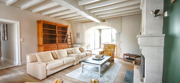 SUPERBE MAISON CHARENTAISE D'ENV 135m² AVEC JARDIN, PISCINE ET GARAGE