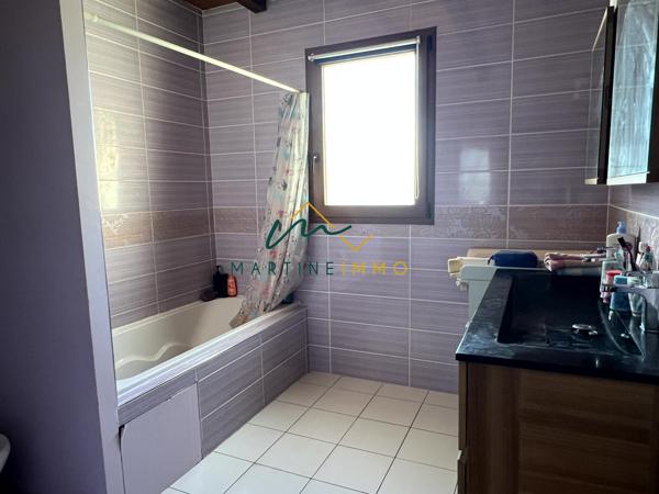 A VENDRE MAISON PLAIN-PIED 5 MN DE SAINTE BAZEILLE