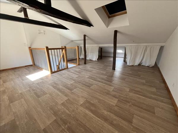 Maison à louer 580 € CC AUCH 3 p 70 m² DPE D