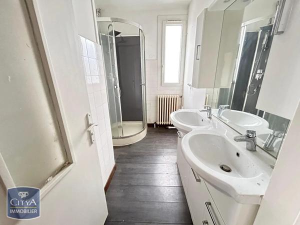 Immeuble à vendre 232m²