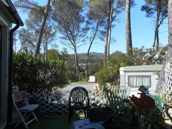 Vente                                                      Terrain
                        
                                         280 m2                     à Saint-Raphaël
