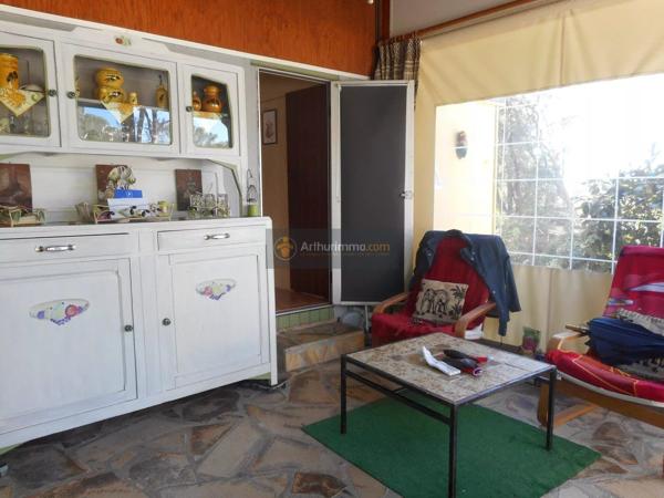 Vente                                                      Terrain
                        
                                         280 m2                     à Saint-Raphaël