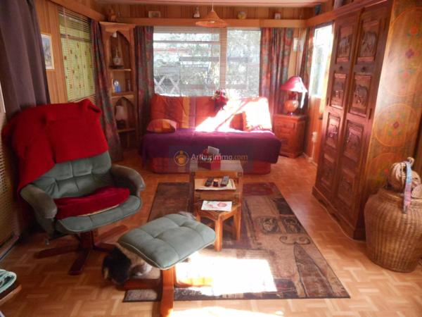 Vente                                                      Terrain
                        
                                         280 m2                     à Saint-Raphaël