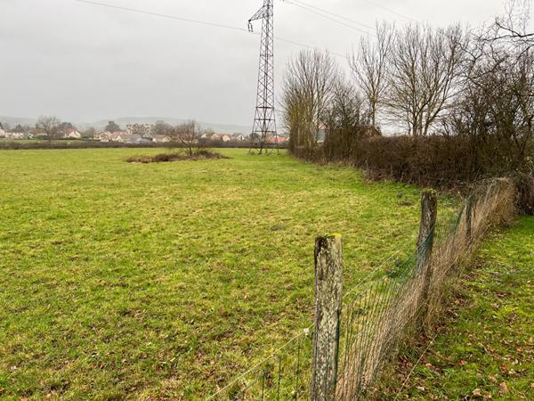 Terrain Toulon Sur Arroux