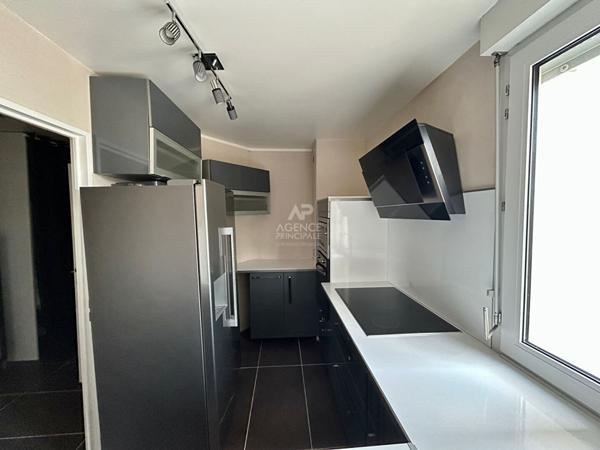 Appartement Poissy 3 pièce(s) -69m² 344 000 € **  - Référence  8370