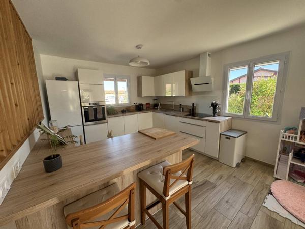Villa T4 plain pied entièrement rénovée
