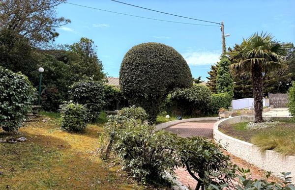 A VENDRE Tanchet- Maison lumineuse avec piscine