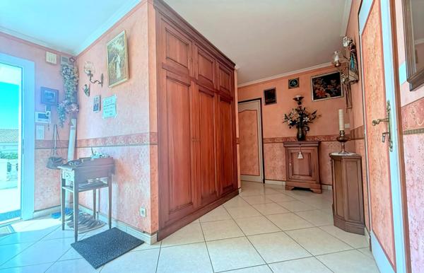 A VENDRE Tanchet- Maison lumineuse avec piscine