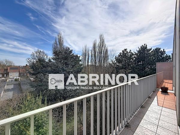 Appartement de type 3 dans résidence sécurisée, balcon, garage et parking ROUBAIX