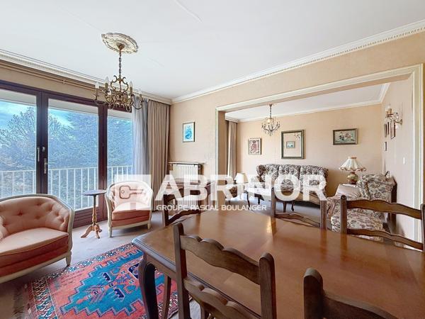 Appartement de type 3 dans résidence sécurisée, balcon, garage et parking ROUBAIX