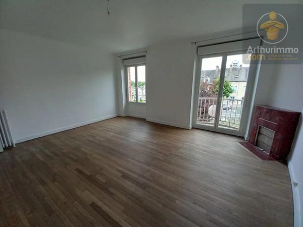 Location Maison de ville 7 pièces 136 m2 à Beaugency