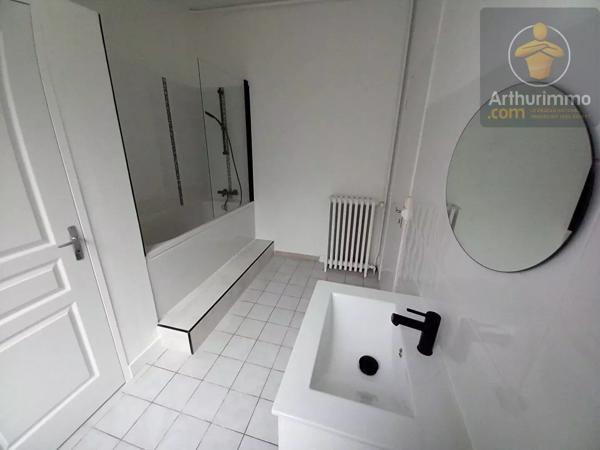 Location Maison de ville 7 pièces 136 m2 à Beaugency