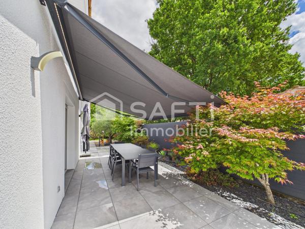 Maison plain pied avec 3 chambres - garage - piscine
