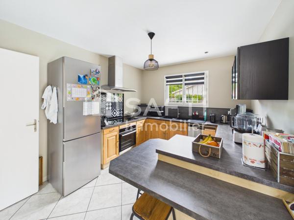 Maison plain pied avec 3 chambres - garage - piscine