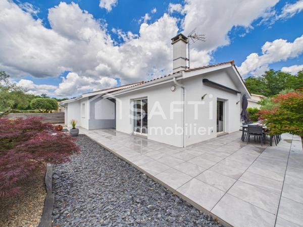 Maison plain pied avec 3 chambres - garage - piscine