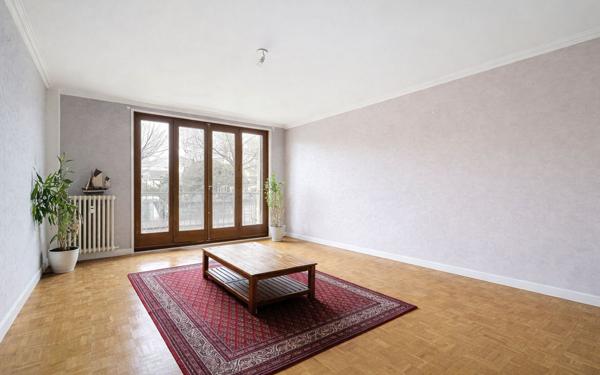 Appartement à vendre    3 pièces • 65,46 m2 Châtillon