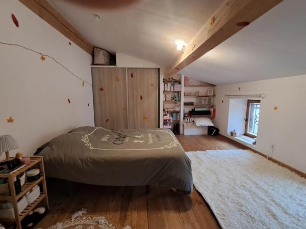 Maison rénovée – 238 m² Villespy– 9 pièces