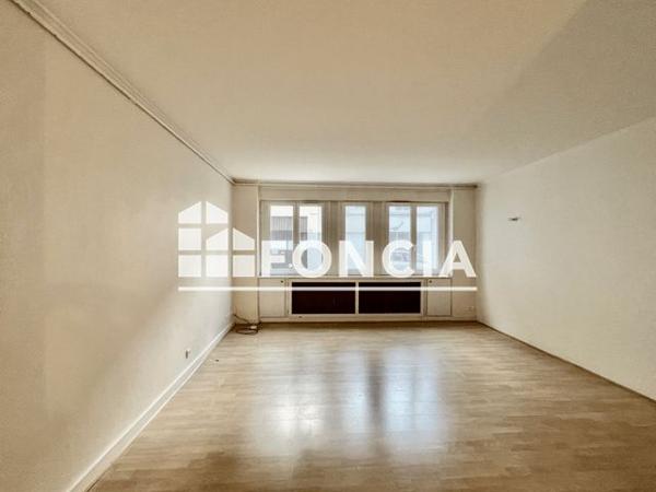 Location Studio 34.6 m² - 46 RUE MAURICE RIPOCHE Paris 75014