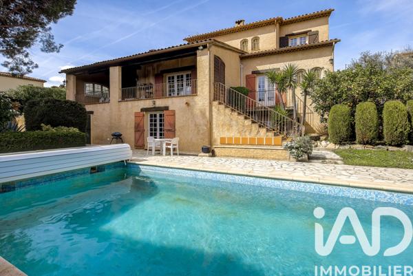 Maison à vendre 7 pièces 200 m² La Roquette-sur-Siagne