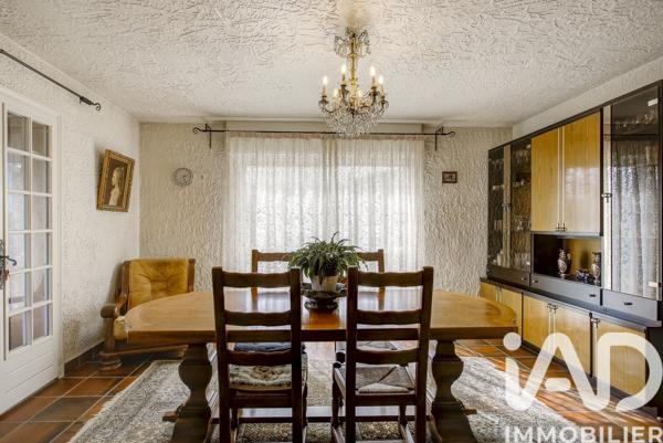 Maison à vendre 7 pièces 200 m² La Roquette-sur-Siagne