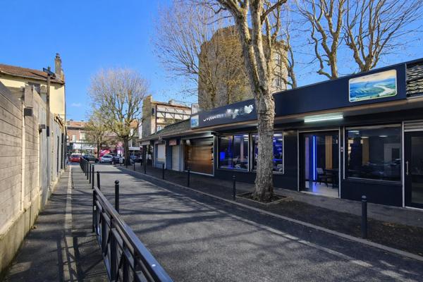 Salon de thé refait à neuf - fort CA à développer!