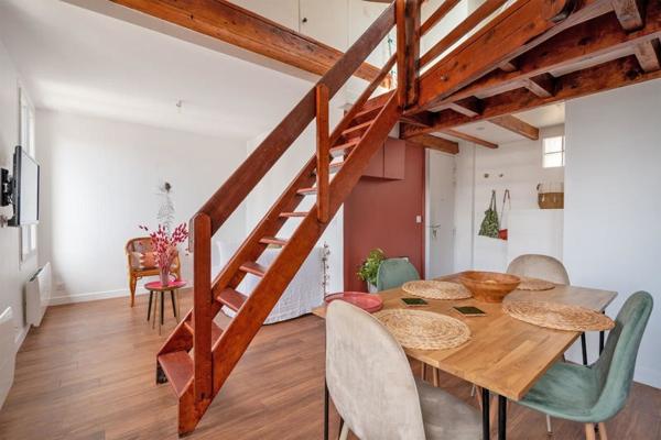 Appartement à louer 1 250 € CC Clichy 1 pièce 32 m² DPE E
