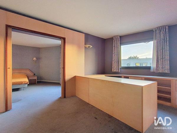 Hôtel 3* à vendre 13 000 m² Pontault-Combault