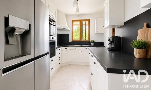Maison à vendre 10 pièces 213 m² Les Pennes-Mirabeau
