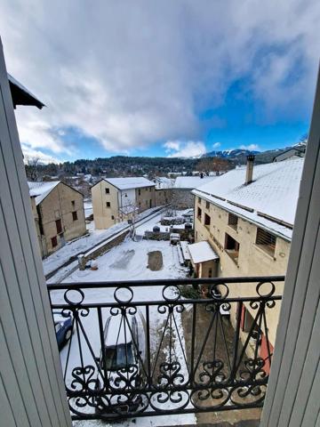 **Formiguères – Appartement duplex de caractère au cœur du village**