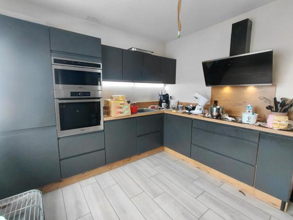 Maison à GESNES-LE-GANDELIN, 72130 - 6 pièces 188m²